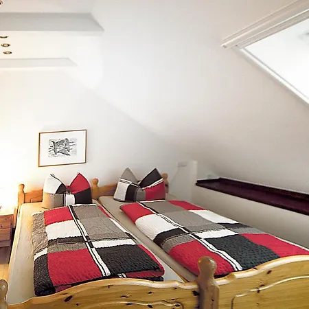 Haus Mueritz, 14 Roter Milan * Zielow